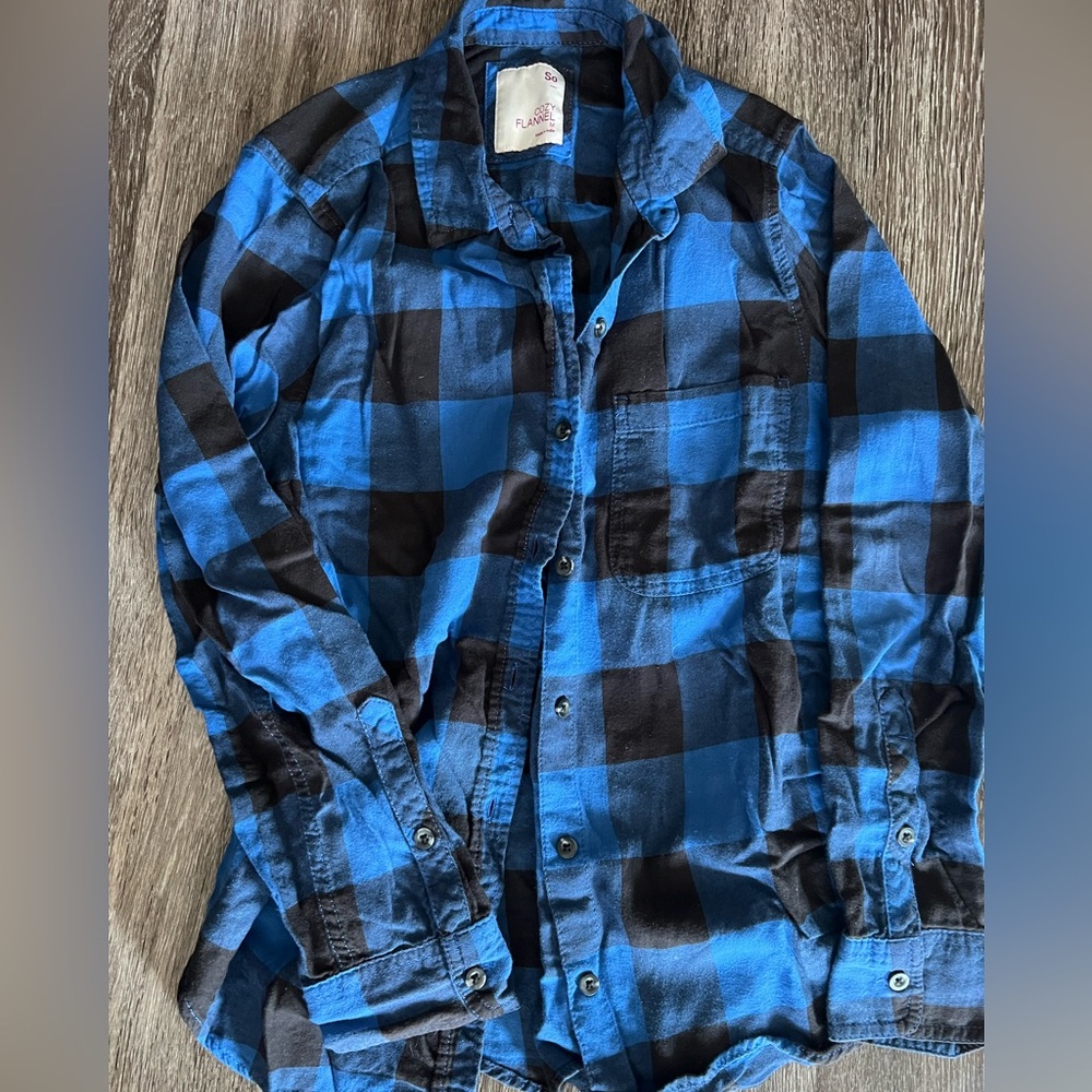 Cozy Flannel - Blue & Black Plaid 🍂🍁❄️